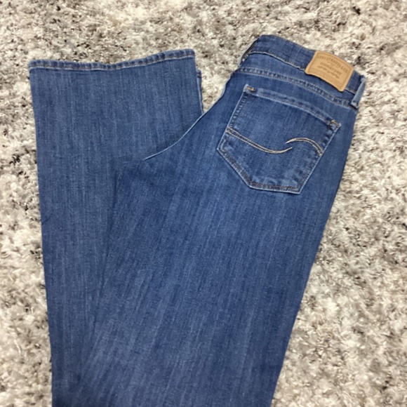 Levi Mid Rise Bootcut size 2 - Picture 3 of 4